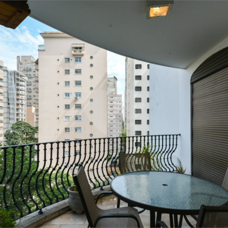Apartamento à venda com 4 quartos, sendo 3 suítes,  em Jardim Paulista, São Paulo, SP