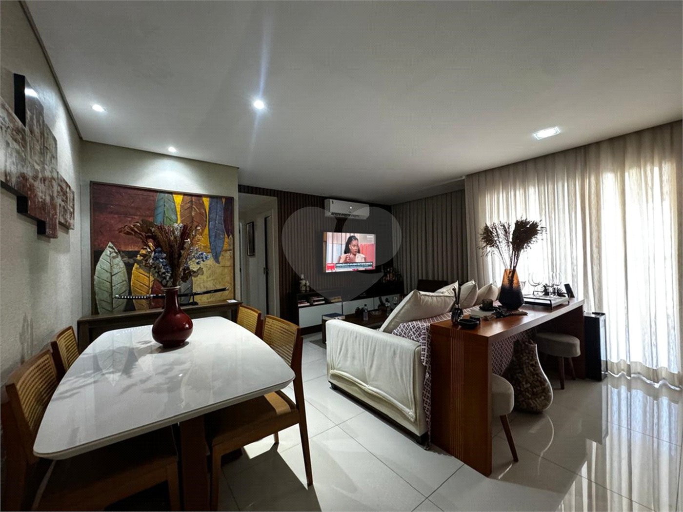 Apartamento à venda com 3 quartos, sendo 1 suíte, em Parque Reboucas, São Paulo, SP