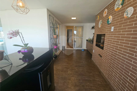 Apartamento à venda com 3 suítes em Santa Teresinha, São Paulo, SP