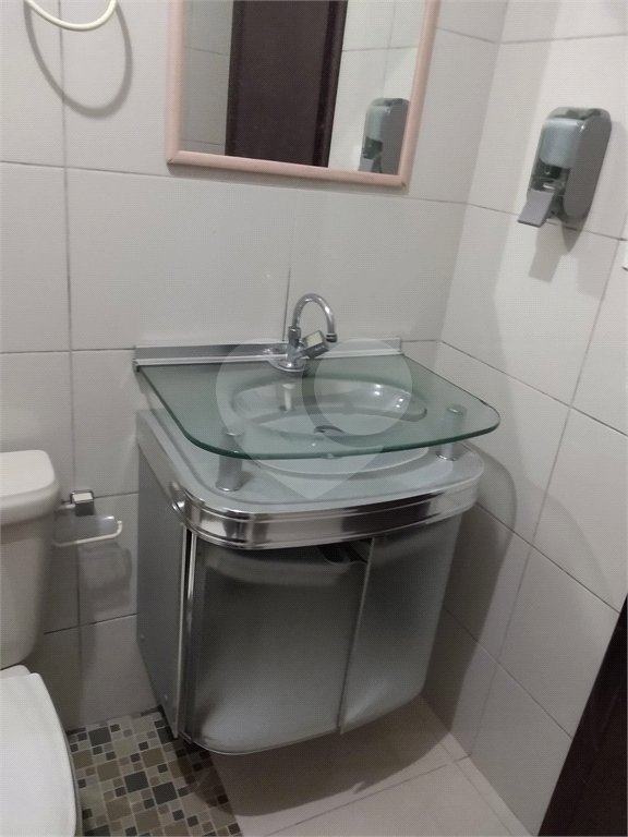 Sobrado à venda com 3 quartos, sendo 1 suíte,  em Residencial Rancho Grande, Itaquaquecetuba, SP