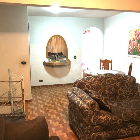 Sobrado à venda com 2 suítes em Vila Mazzei, São Paulo, SP