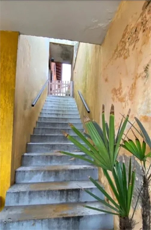 Sobrado à venda com 3 quartos, sendo 1 suíte,  em Jardim Ester, São Paulo, SP