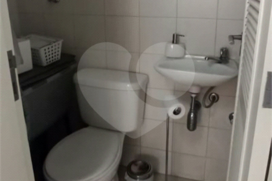 Casa à venda com 3 quartos, sendo 1 suíte, no condomínio Villas de São Francisco, São Paulo - SP