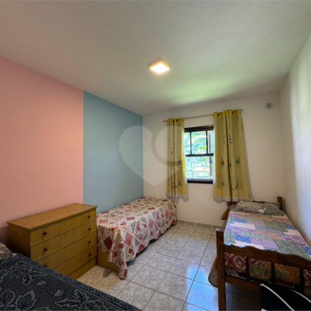 Chácara à venda com 3 quartos, sendo 1 suíte, em Pavão (canguera), São Roque, SP