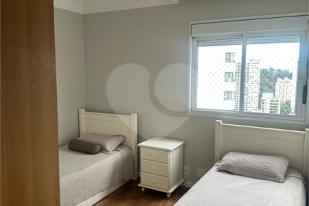 Apartamento à venda com 4 quartos, sendo 3 suítes,  em Real Parque, São Paulo, SP