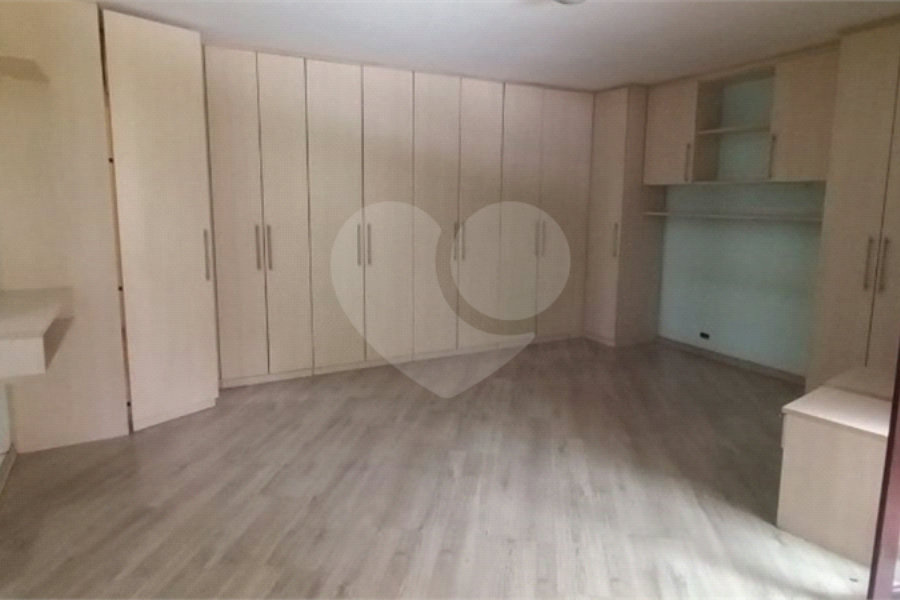 Sobrado para alugar com 3 quartos, sendo 1 suíte, em Parque Maria Domitila, São Paulo, SP