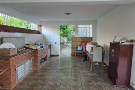 Casa à Venda com 5 quartos em Atibaia/SP