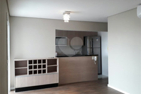 Apartamento à venda com 3 quartos, sendo 1 suíte, em Jardim Umarizal, São Paulo, SP