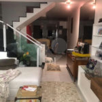 Casa à venda com 2 quartos, sendo 1 suíte, no condomínio Res Santa Inês, São Paulo - SP