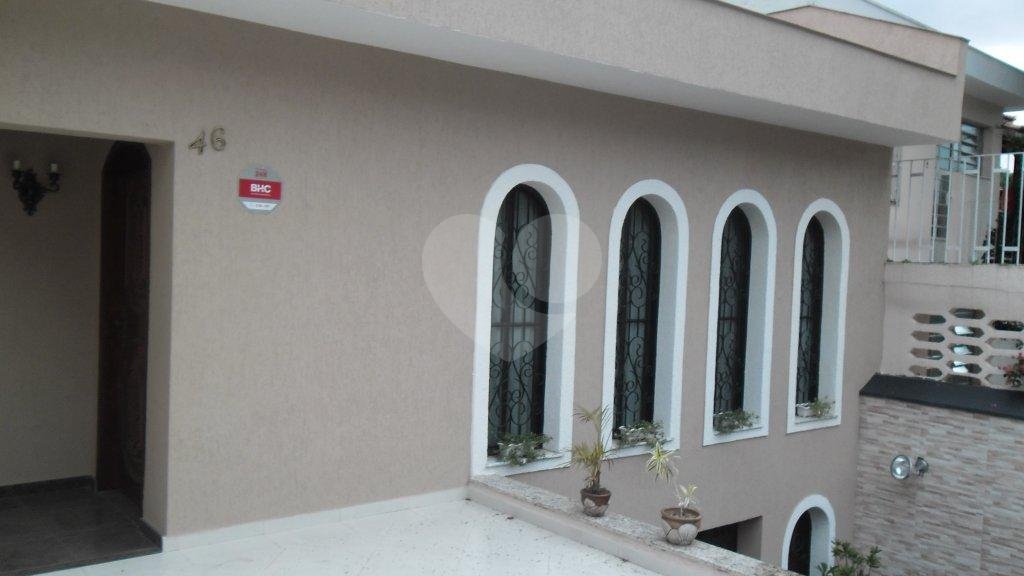 Sobrado à venda com 4 quartos, sendo 2 suítes, em Vila Irmãos Arnoni, São Paulo, SP