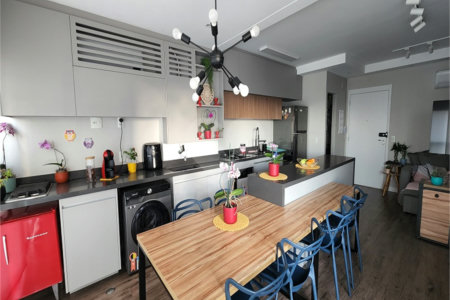 Apartamento à venda com 2 suítes em Vila Dom Pedro I, São Paulo, SP