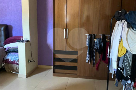 Sobrado à venda com 3 quartos, sendo 1 suíte, em Vila Augusta, Guarulhos, SP