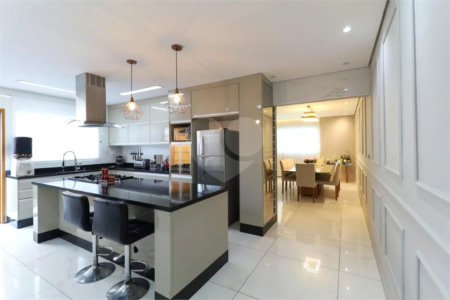 Casa à venda com 3 quartos, sendo 1 suíte, em Vila Maria Alta, São Paulo, SP