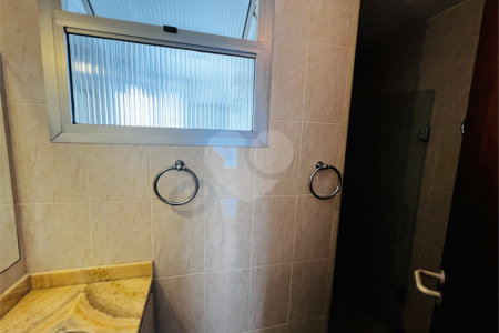 Apartamento à venda com 3 quartos, sendo 1 suíte, em Santa Cecília, São Paulo, SP