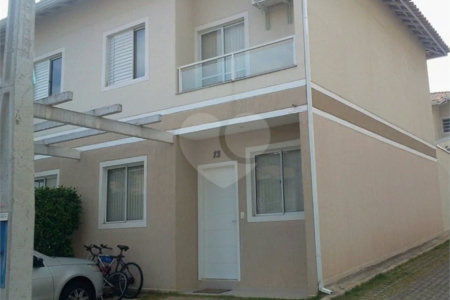 Casa à venda com 3 quartos, sendo 1 suíte, no condomínio Village Jardim Versailles, Jundiaí - SP
