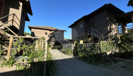Apartamento à venda com 2 quartos, sendo 1 suíte,  no Centro / Arraial D'ajuda, Porto Seguro, BA