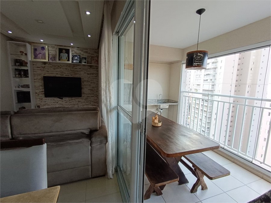 Apartamento à venda com 3 quartos, sendo 1 suíte, em Vila Leonor, Guarulhos, SP
