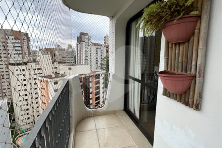 Apartamento à venda com 3 quartos, sendo 2 suítes,  em Vila Suzana, São Paulo, SP