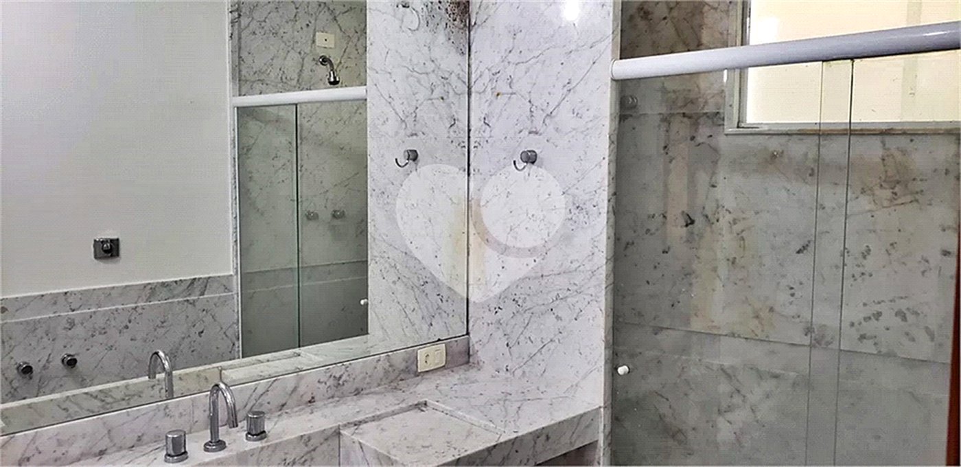Casa à venda com 4 suítes no condomínio Alpes da Cantareira, Mairiporã - SP