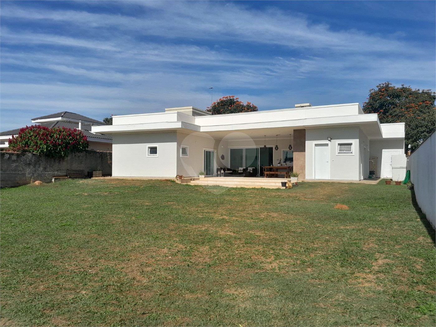 Casa à venda com 3 suítes no condomínio Village Ipanema 1, Araçoiaba da Serra - SP
