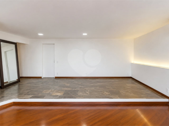 Apartamento à venda com 3 quartos, sendo 1 suíte,  em Vila Mascote, São Paulo, SP