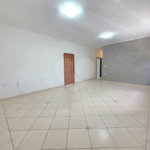 Casa à venda com 3 quartos, sendo 1 suíte, no condomínio Residencial Jardim das Palmeiras, Vinhedo - SP