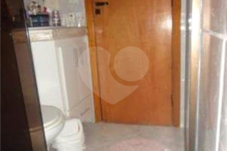 Casa à venda com 3 quartos, sendo 1 suíte,  em Parque Monte Alegre, Taboão da Serra, SP