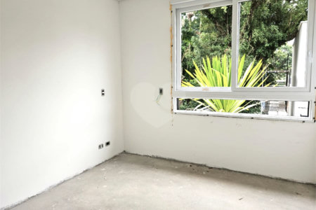 Casa à venda com 4 suítes no condomínio Venezia, São Paulo - SP