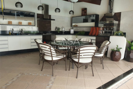 Sobrado à venda com 3 suítes em Vila Trujillo, Sorocaba, SP