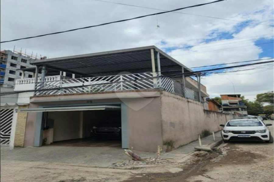 Sobrado à venda com 3 quartos em Vila Nova Cachoeirinha, São Paulo, SP