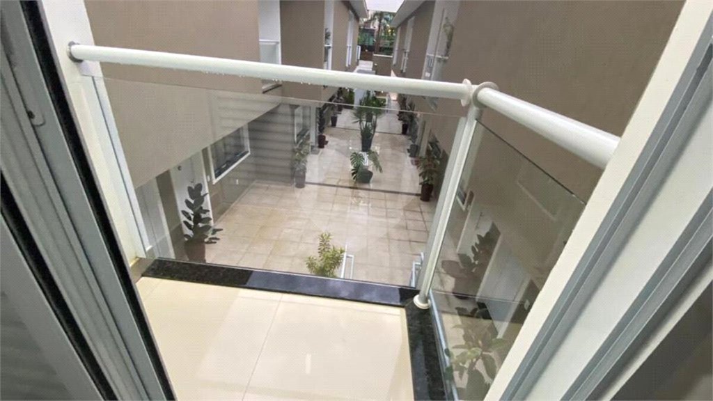 Casa à venda com 3 quartos, sendo 1 suíte, no condomínio Garden Village, São Paulo - SP