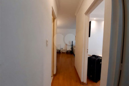 Apartamento para alugar com 3 quartos, sendo 1 suíte, em Vila Olímpia, São Paulo, SP