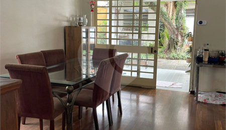 Sobrado à venda com 5 quartos, sendo 2 suítes, em Vila Cordeiro, São Paulo, SP