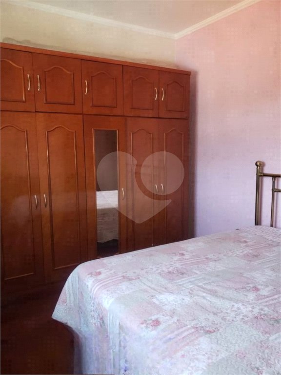 Sobrado à venda com 3 quartos, sendo 1 suíte, em Tremembé, São Paulo, SP