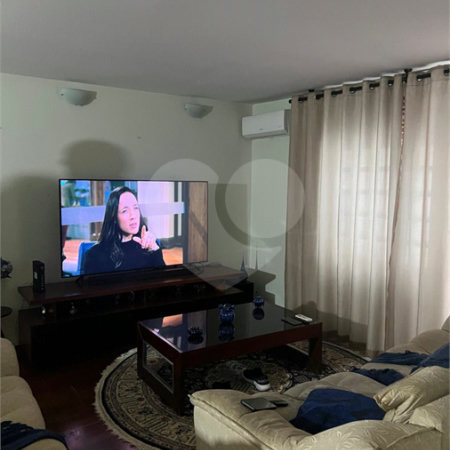 Casa à venda com 2 quartos, sendo 1 suíte, em Jardim das Acácias, São Paulo, SP