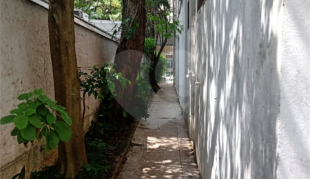 Sobrado à venda com 3 quartos em Alto da Boa Vista, São Paulo, SP