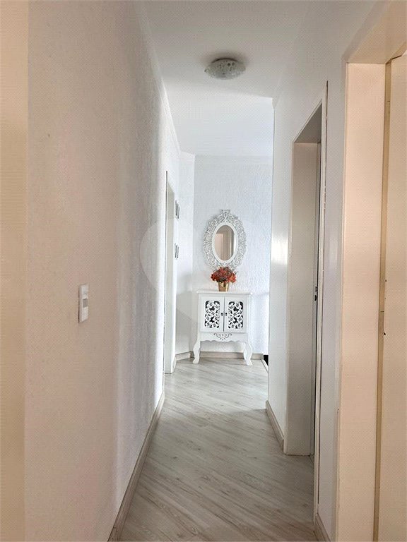 Sobrado à venda com 3 quartos, sendo 1 suíte,  em Jardim Modelo, Suzano, SP