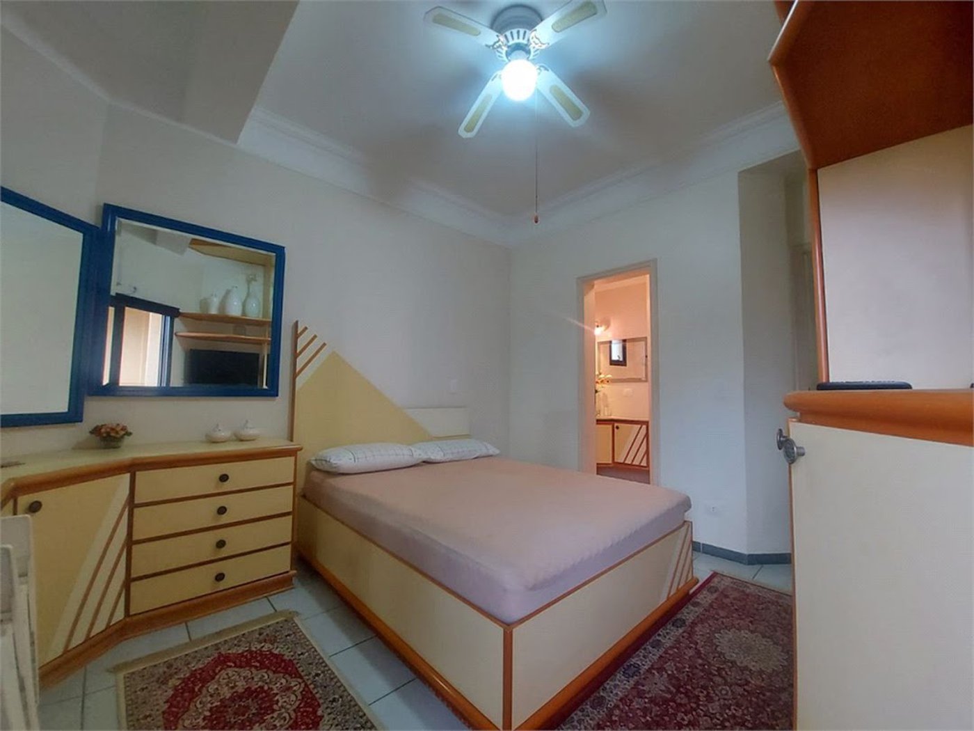 Apartamento Residencial à venda, Enseada, Guarujá - AP0517.