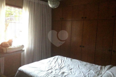 Sobrado à venda com 4 quartos em Santana, São Paulo, SP