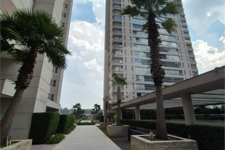 Apartamento à venda com 3 suítes em Campo Belo, São Paulo, SP