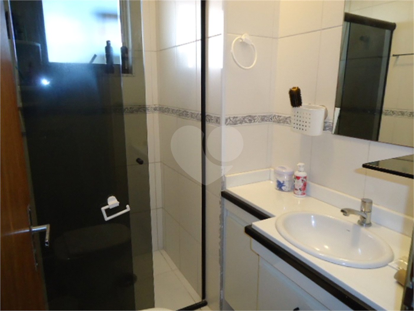 Sobrado à venda com 3 quartos, sendo 1 suíte, em Jardim Peri, São Paulo, SP