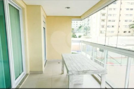 Apartamento à venda com 3 suítes em Santana, São Paulo, SP