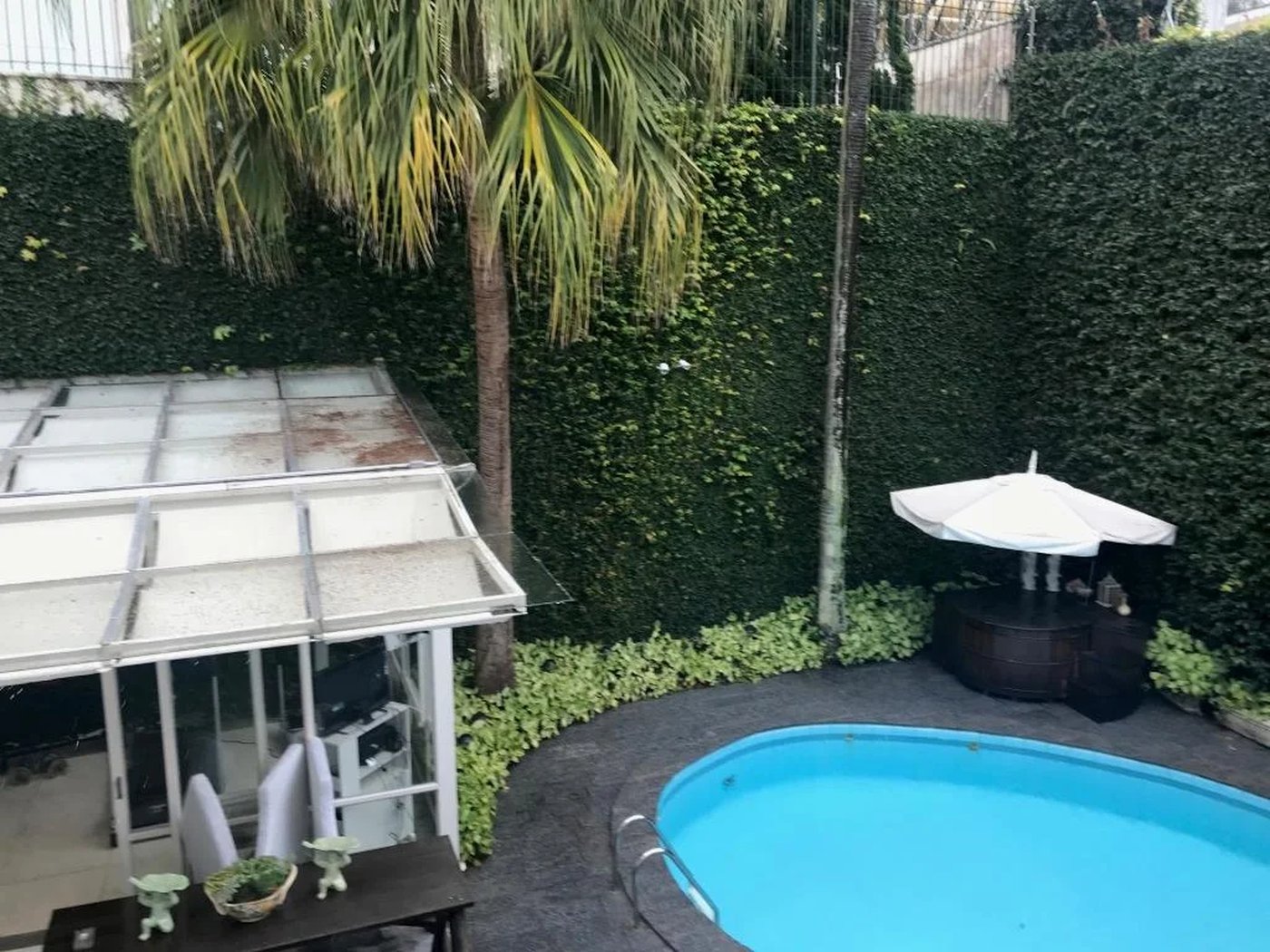 Casa à venda com 5 quartos, sendo 2 suítes, em Jardim Everest, São Paulo, SP