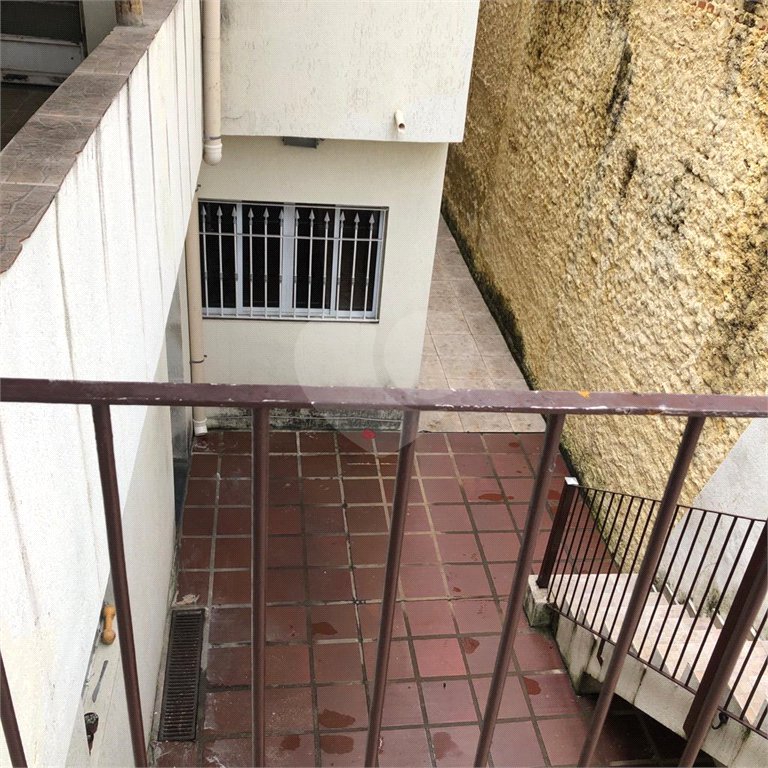 Sobrado à venda com 3 quartos, sendo 1 suíte, no Centro, Mairiporã, SP