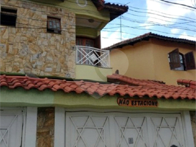Sobrado à venda com 3 quartos, sendo 1 suíte,  em Gopoúva, Guarulhos, SP