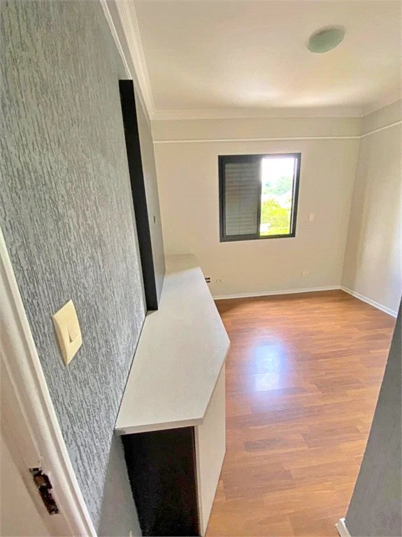Apartamento à venda com 3 quartos, sendo 1 suíte,  em Vila Andrade, São Paulo, SP