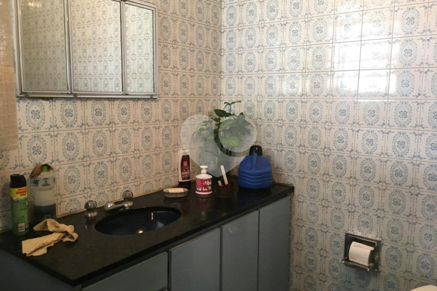Casa à venda com 4 quartos, sendo 1 suíte, em Jardim São Bento, São Paulo, SP