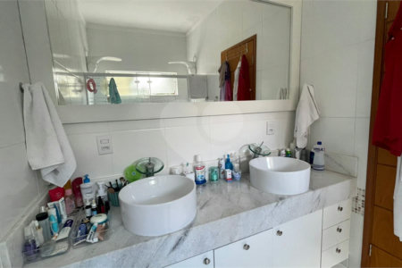 Casa de Vila à venda com 3 suítes em Jardim Paulista, Atibaia, SP