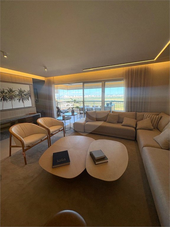 Apartamento à venda com 3 suítes em Urbanova, São José dos Campos, SP