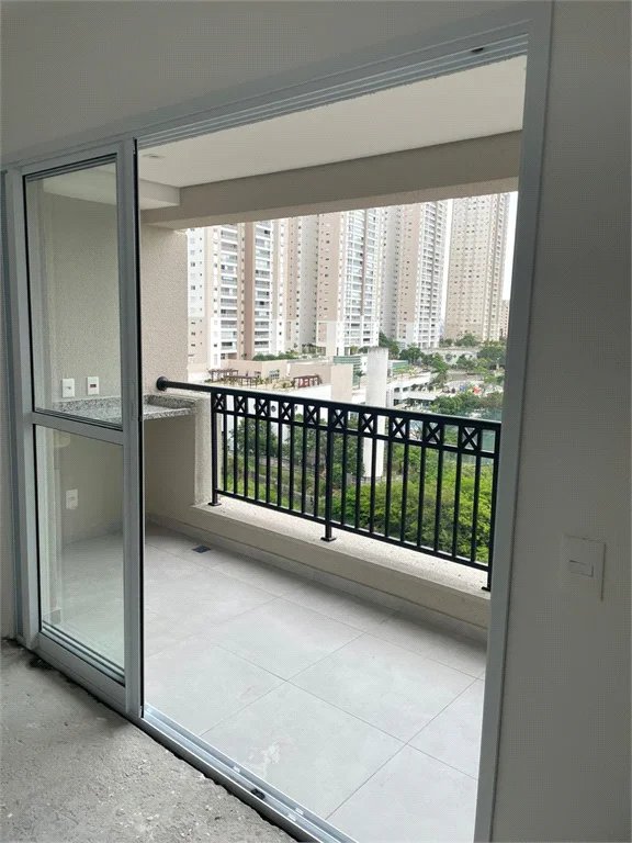 Apartamento à venda com 3 quartos, sendo 1 suíte, em Vila Suzana, São Paulo, SP